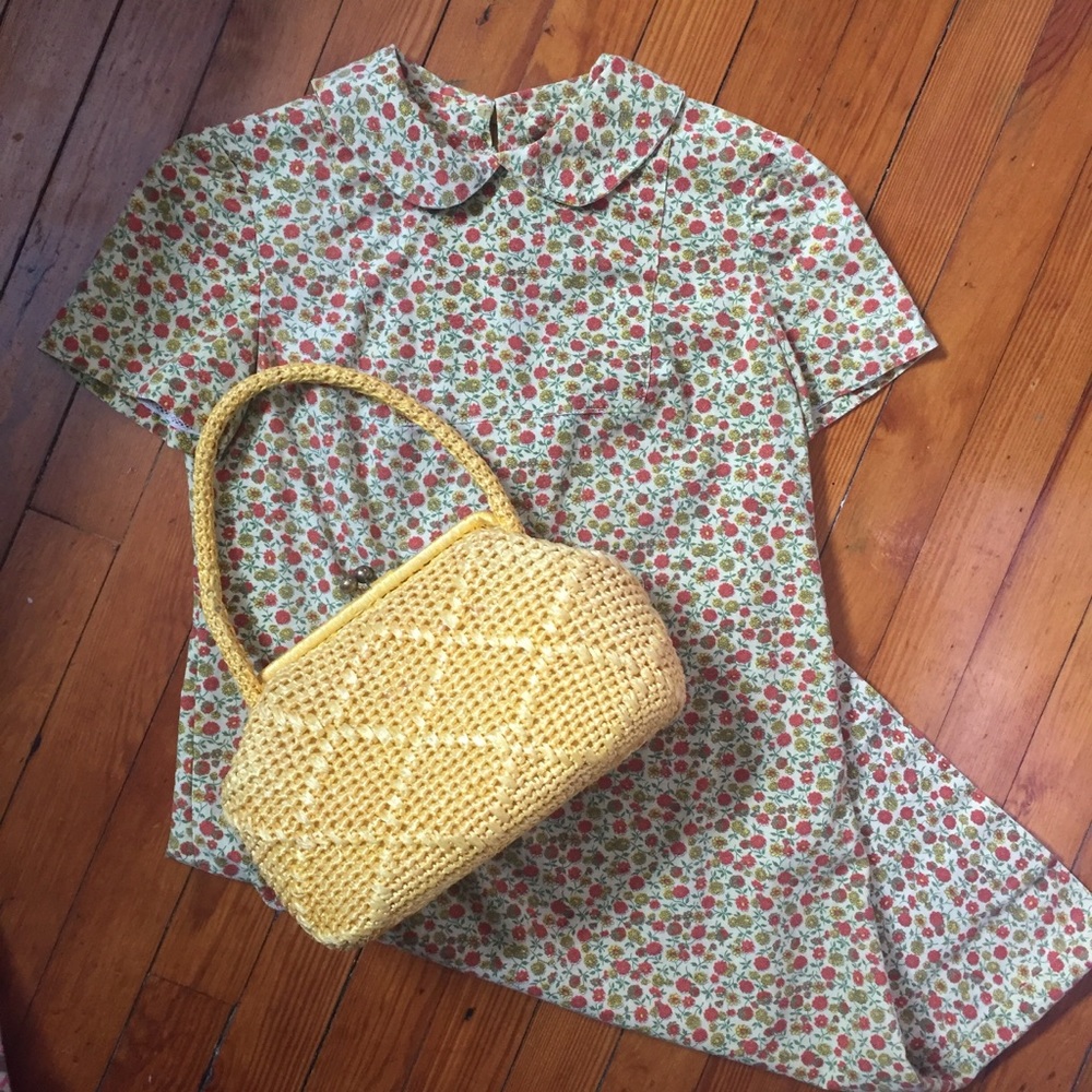 Vintage 60’s Peter Pan collar floral shift dress